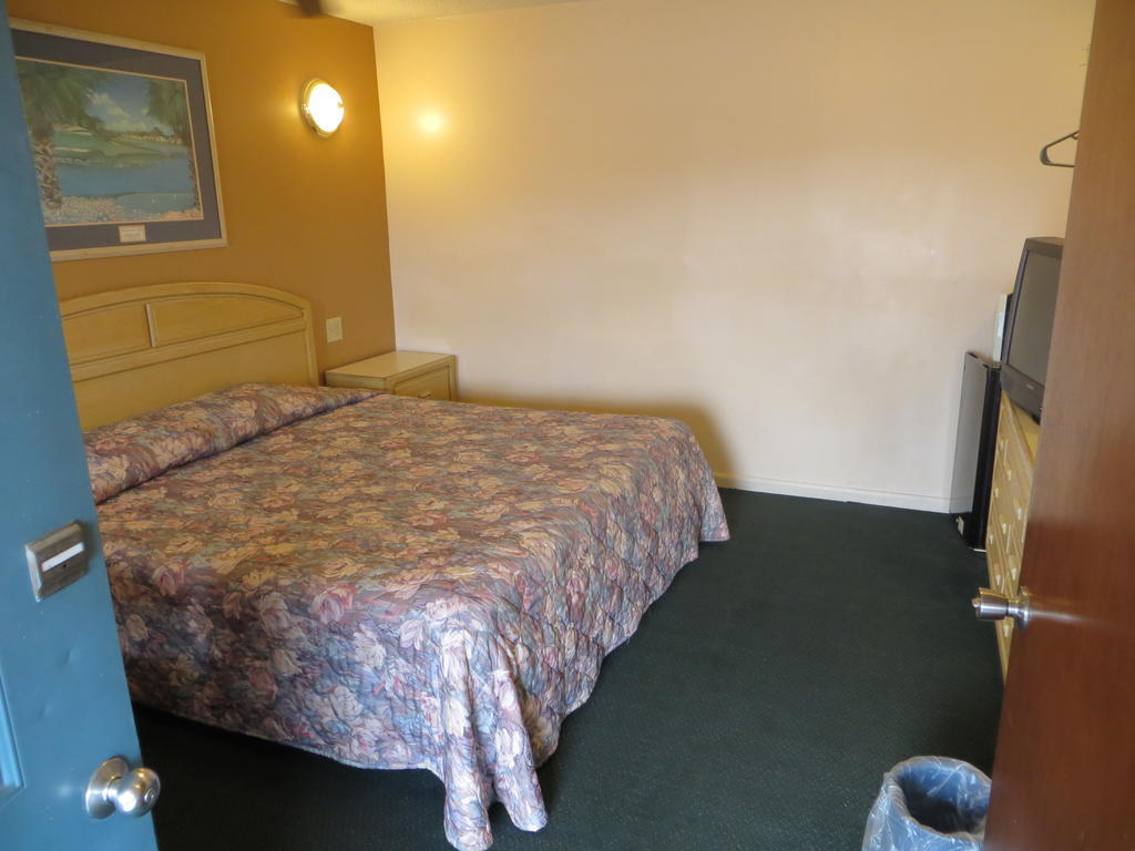 Budget Inn Sebring Extérieur photo