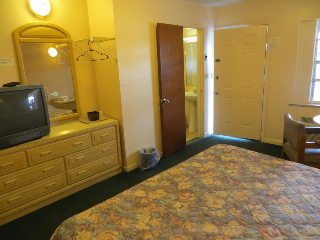 Budget Inn Sebring Extérieur photo